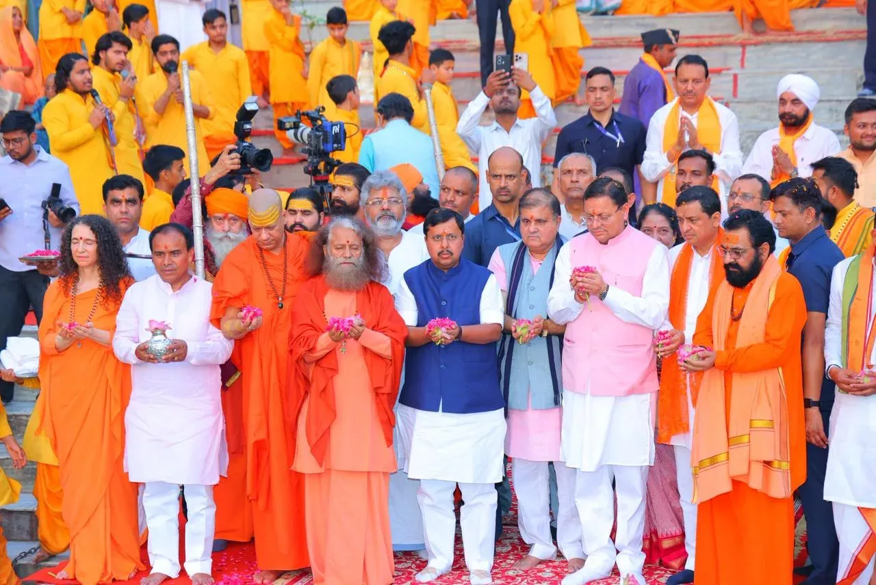 CM Dhami joins BJP chief for Ganga Aarti at Rishikesh