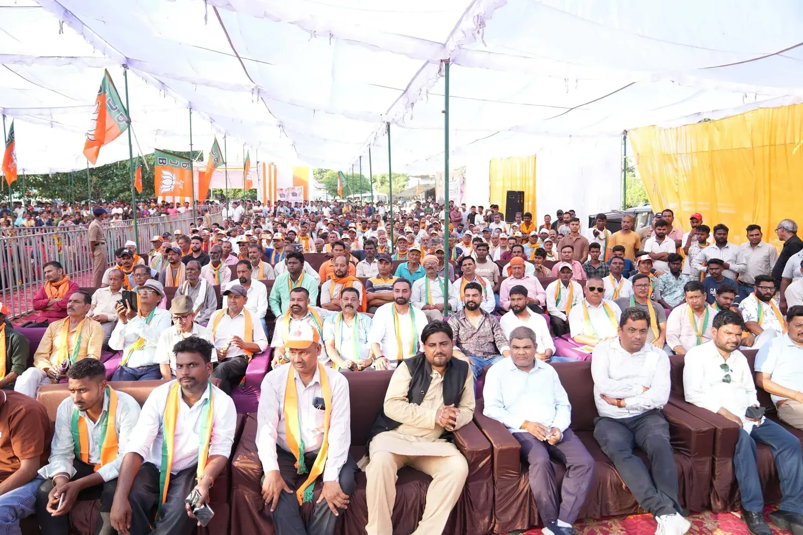 CM Dhami Meets District Panchayat Leaders in Uttarakhand