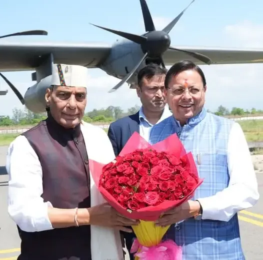 सीएम धामी ने हल्द्वानी में रक्षा मंत्री राजनाथ सिंह का भव्य स्वागत किया, गर्व का क्षण