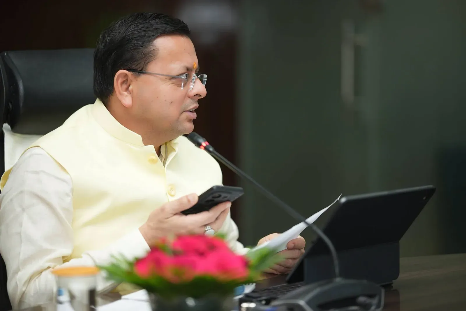 CM Dhami orders show-cause notices for zero-action officials on Helpline 1905