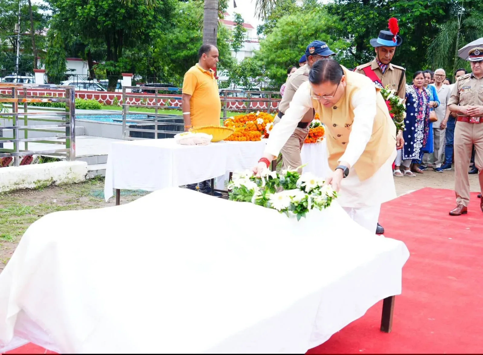 CM Dhami Pays Tribute to LIU Inspector Manoj Manral