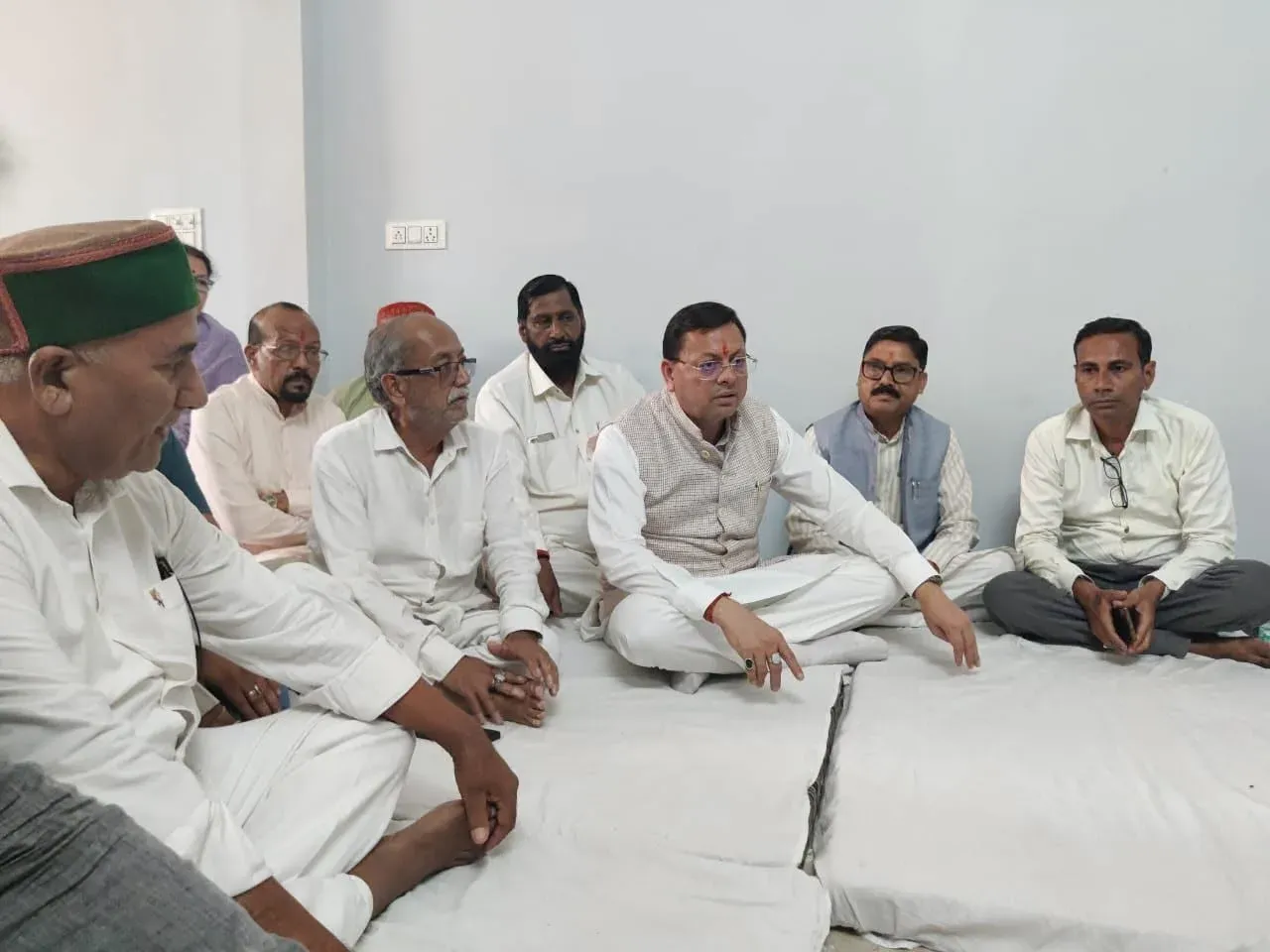 CM Dhami Visits Ramnagar MLA to Offer Condolences