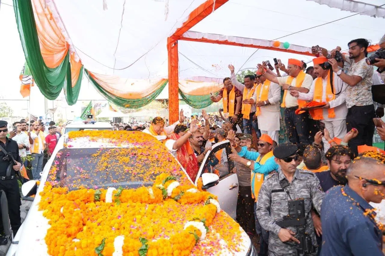 CM Dhami Welcomes BJP National Chief Nitin Nabin to Uttarakhand Party Office