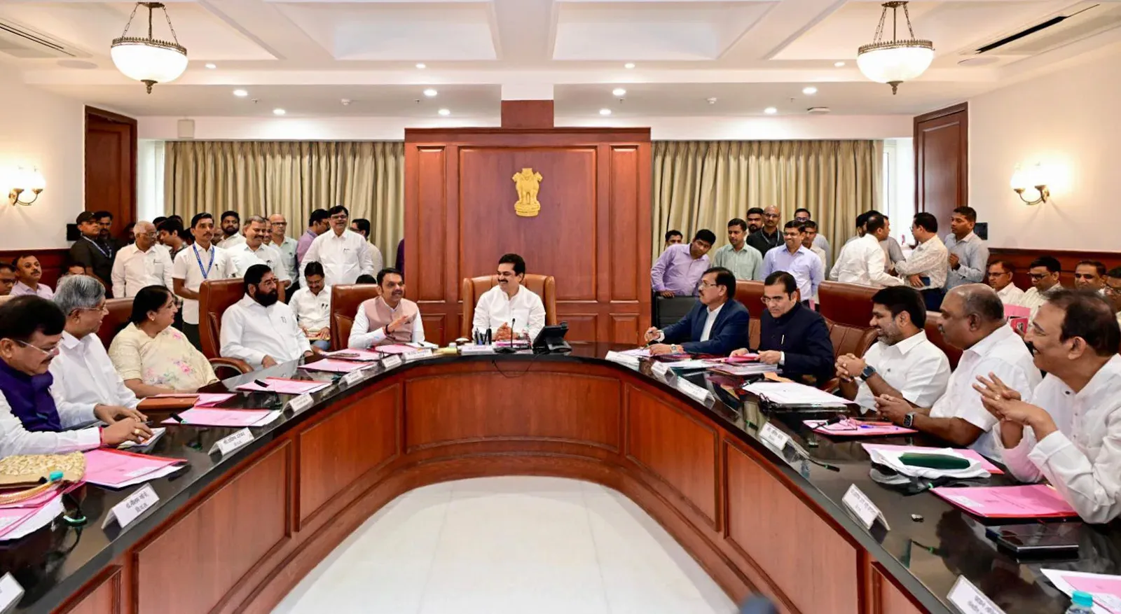 CM Fadnavis Attends Legislative Council Advisory Meet
