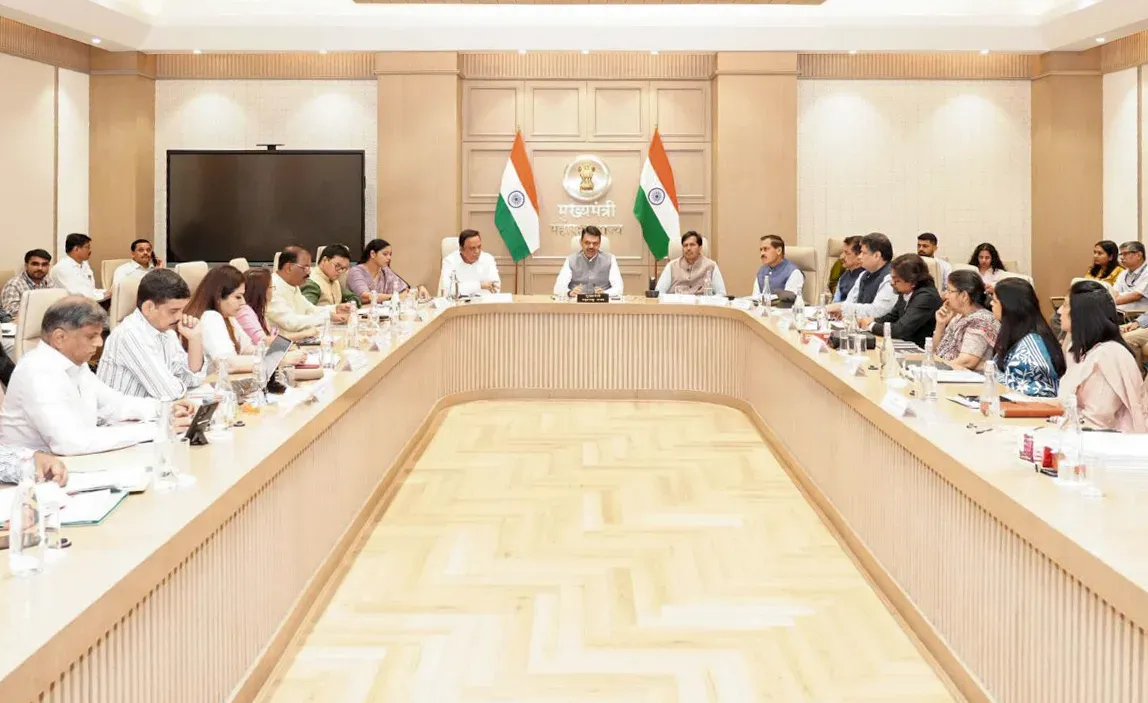 CM Fadnavis Chairs BEST Turnaround Depot Modernisation Meet