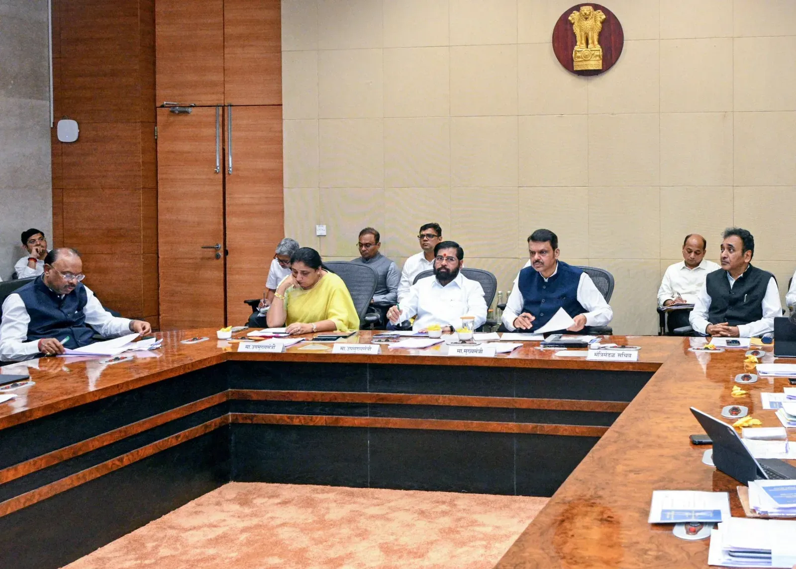 CM Fadnavis Chairs Cabinet Infrastructure Committee at Mantralaya