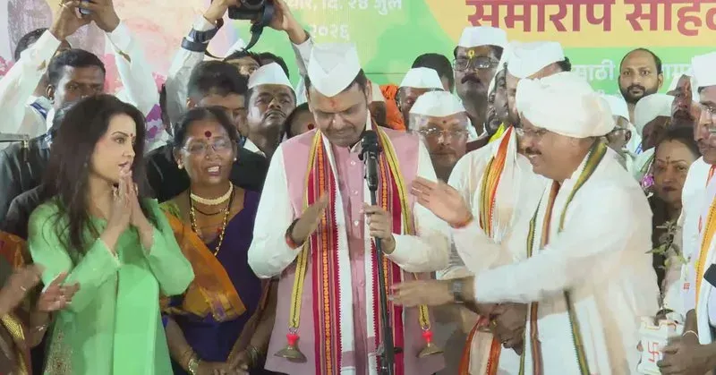 CM Fadnavis closes Pandharpur eco-awareness drive