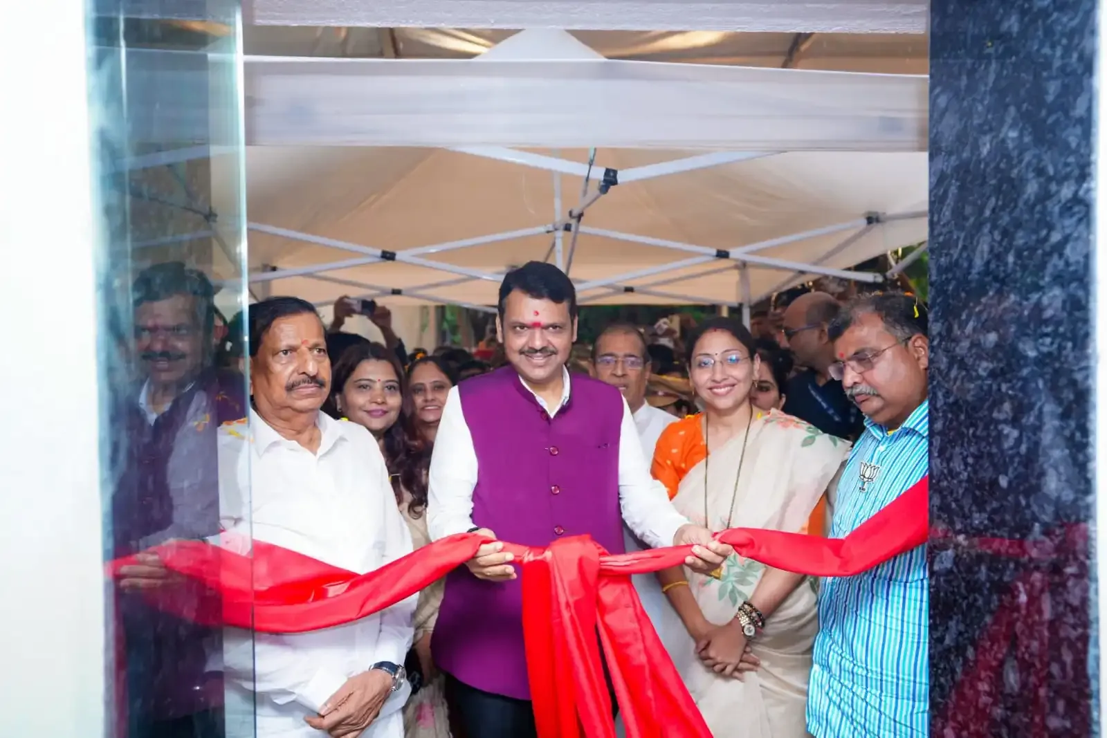 How is CM Fadnavis Inspiring BJP Workers to Achieve Victory in Vasai During Civic Polls?