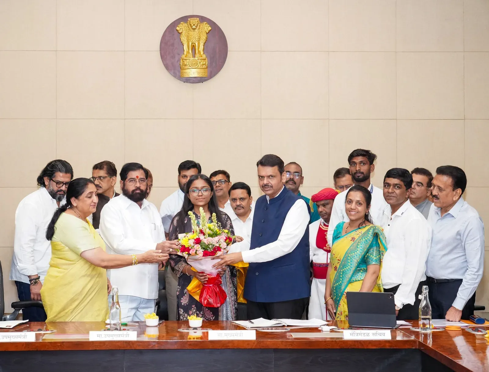 CM Fadnavis Felicitates Nashik's Sakshi Chandak, CA Inter AIR 1