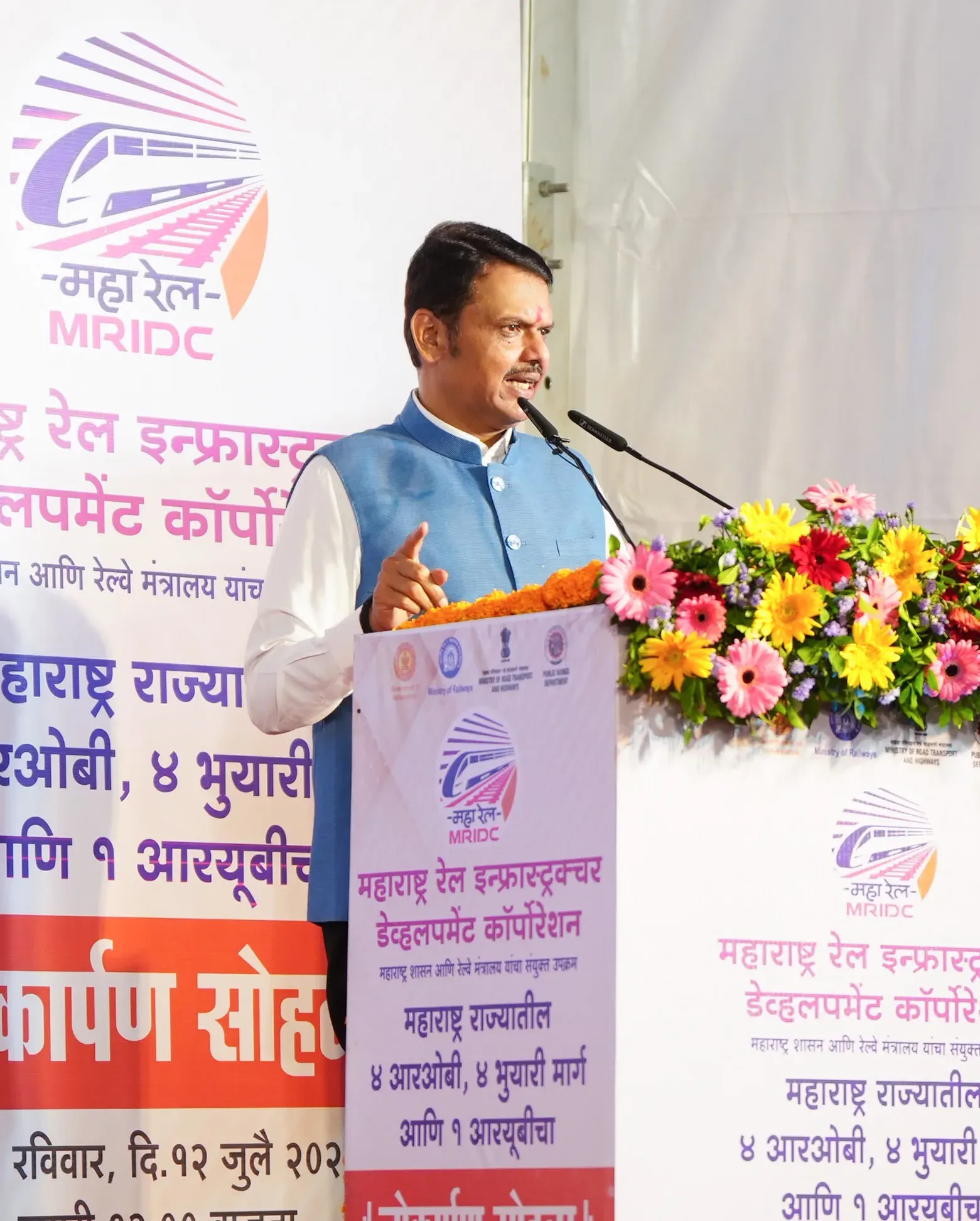 CM Fadnavis, Gadkari inaugurate 9 rail structures in Nagpur