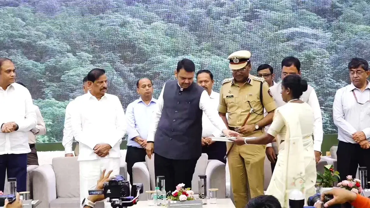 CM Fadnavis Launches AI Wildlife Monitoring Platform in Nagpur