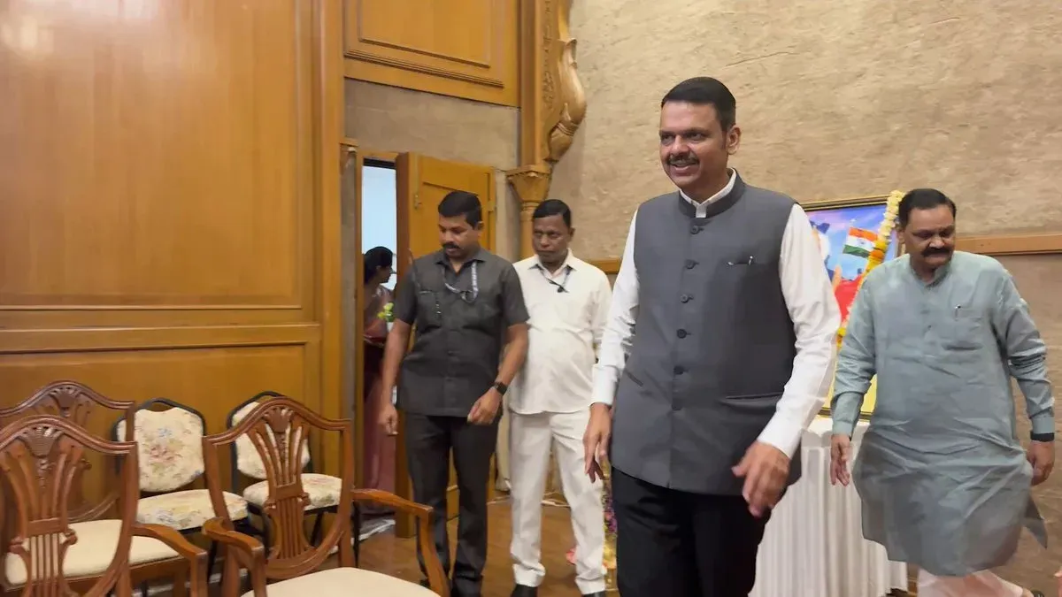 CM Fadnavis Launches Invest Maharashtra, ₹25,000 Cr for Tribes