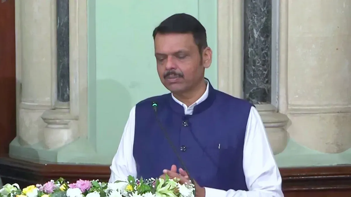 CM Fadnavis Launches 'Participate Mumbai' BMC CSR Platform