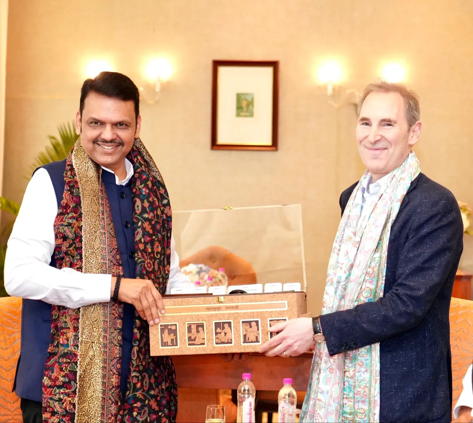 CM Fadnavis Meets Amazon CEO Jassy, Highlights $8.3 Bn Maharashtra Bet