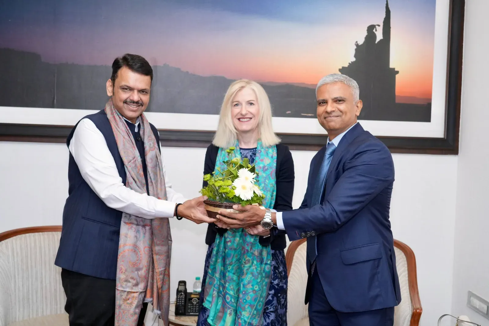 CM Fadnavis Meets Lubrizol CEO in Mumbai Over Maharashtra Investments