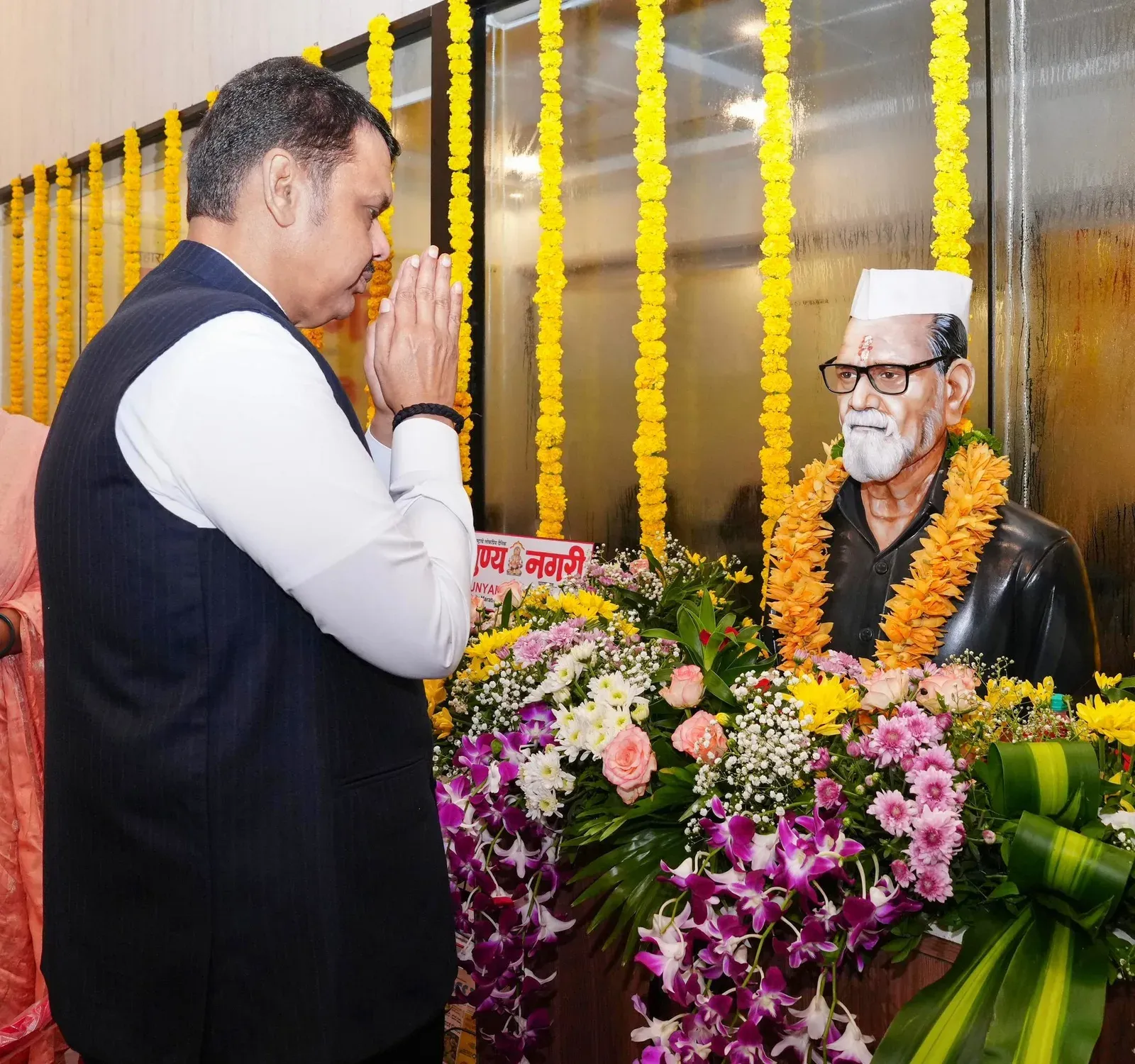 CM Fadnavis Names Mumbai Chowk After Punyanagarikar Baba Shingote