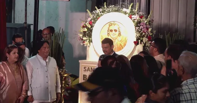CM Fadnavis Names Mumbai Road After Bappi Lahiri