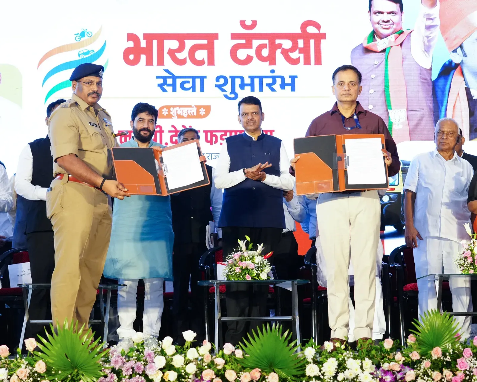 CM Fadnavis Presides Over 9 MoUs for Bharat Taxi Urban Mobility