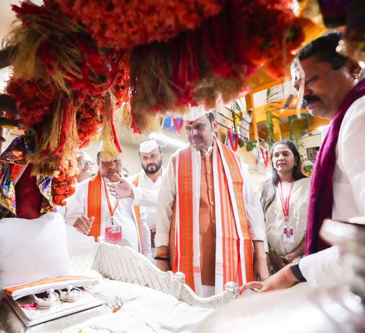 CM Fadnavis Seeks Blessings at Pandharpur on Ashadhi Ekadashi