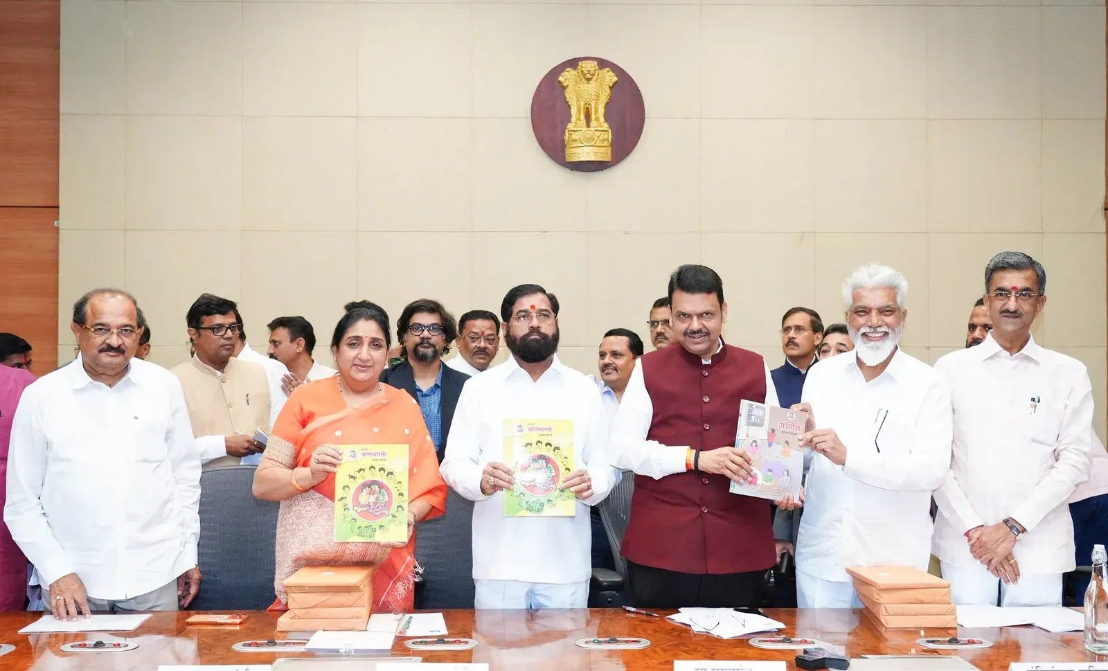 CM Fadnavis Unveils Balbharati Textbooks for Classes 1-6