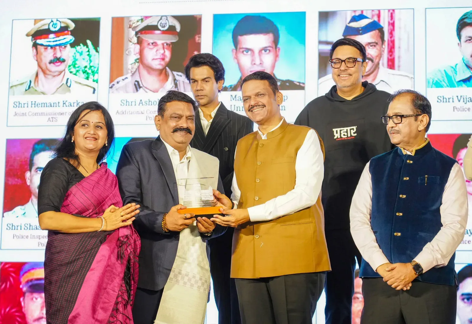 CM Fadnavis unveils 'Prahaar' trailer on 26/11 legal battle