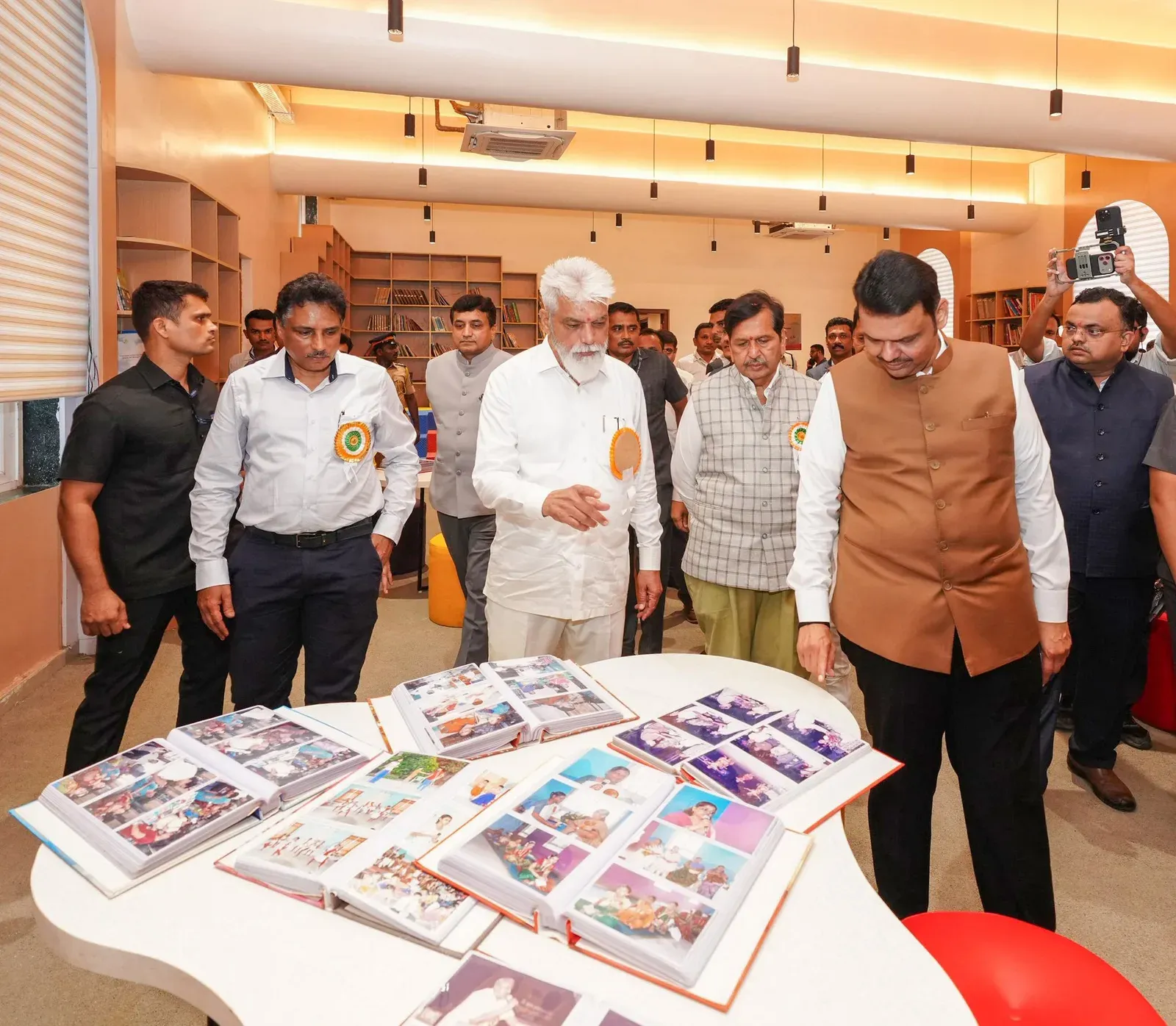CM Fadnavis Unveils Renovated Bal Bhavan in Mumbai