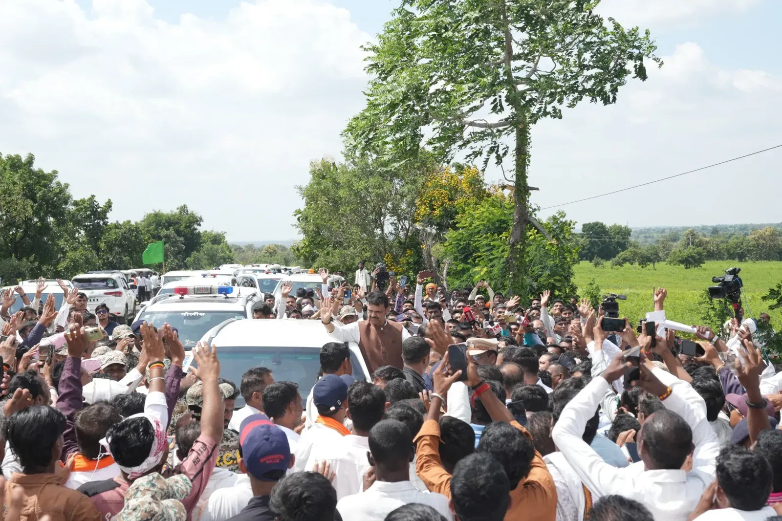 CM Fadnavis visits rain-hit Washim, assures farmers of full state support