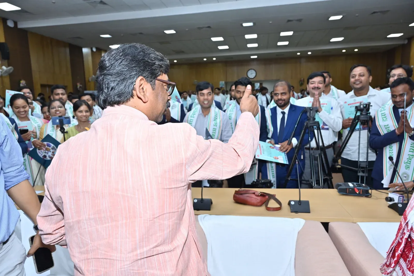 CM Hemant Soren Appoints Hospital, Finance Managers in Jharkhand