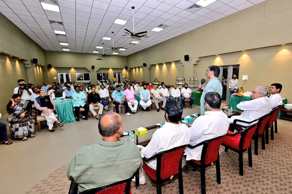 CM Hemant Soren Calls for Alliance Unity to Win Both Seats