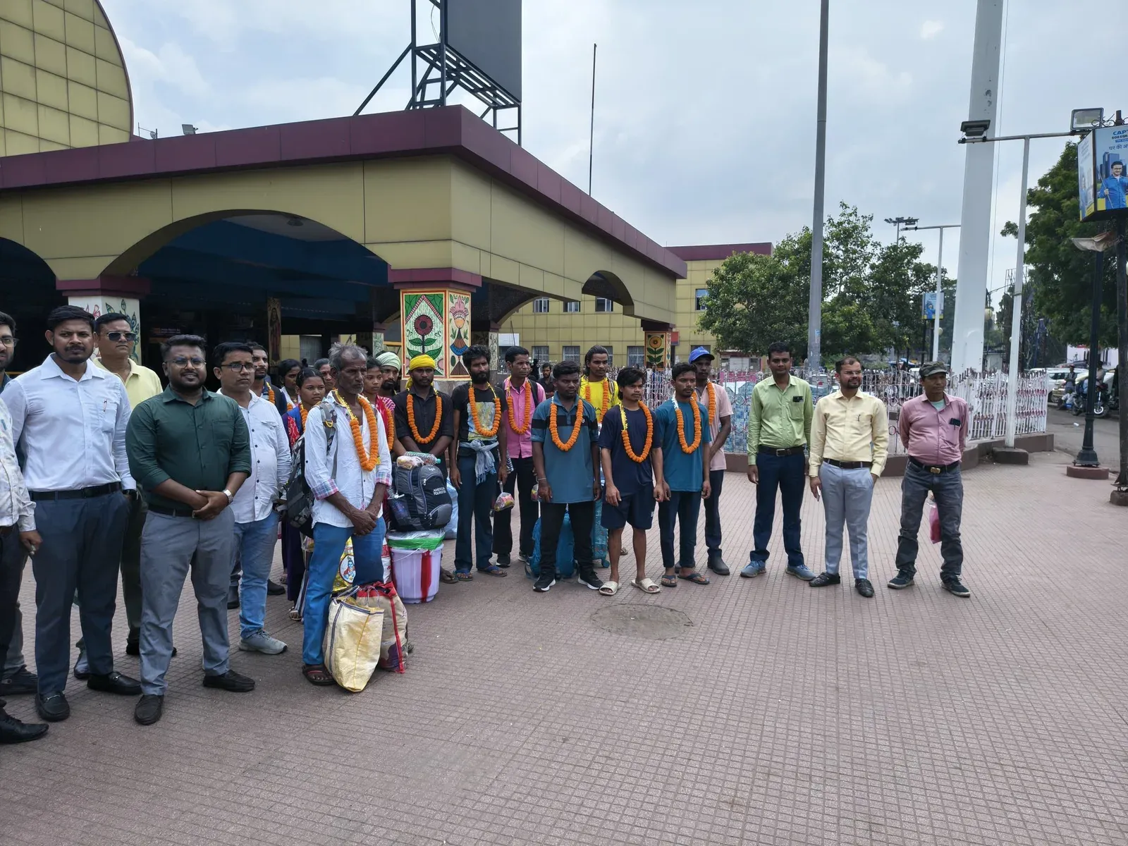 CM Hemant Soren ensures all 42 Jharkhand migrants return home after Chennai gas leak