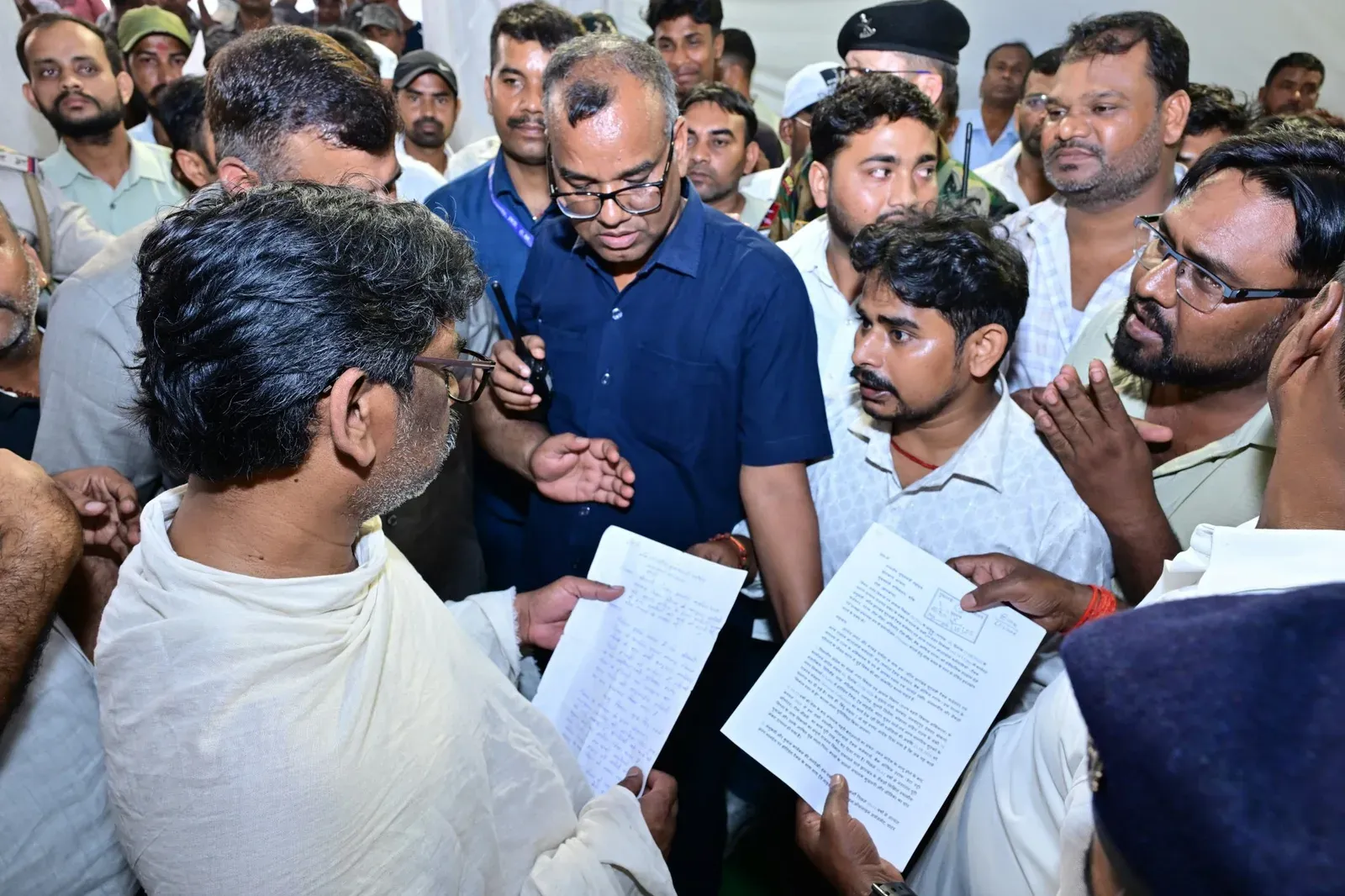 CM Hemant Soren Meets Residents in Nemra, Directs Officials to Act