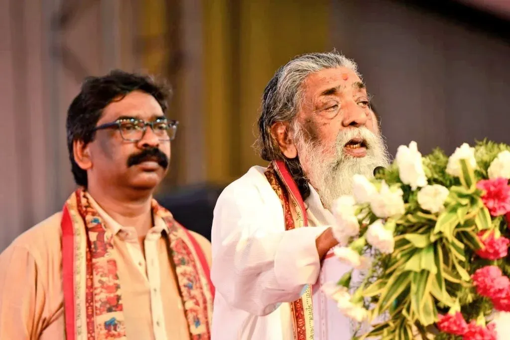 CM Hemant Soren Pays Tribute to Father Shibu Soren on Father's Day