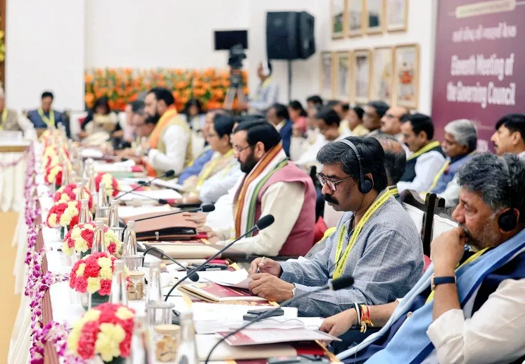 CM Hemant Soren Pushes Health, Sports Expansion for Jharkhand