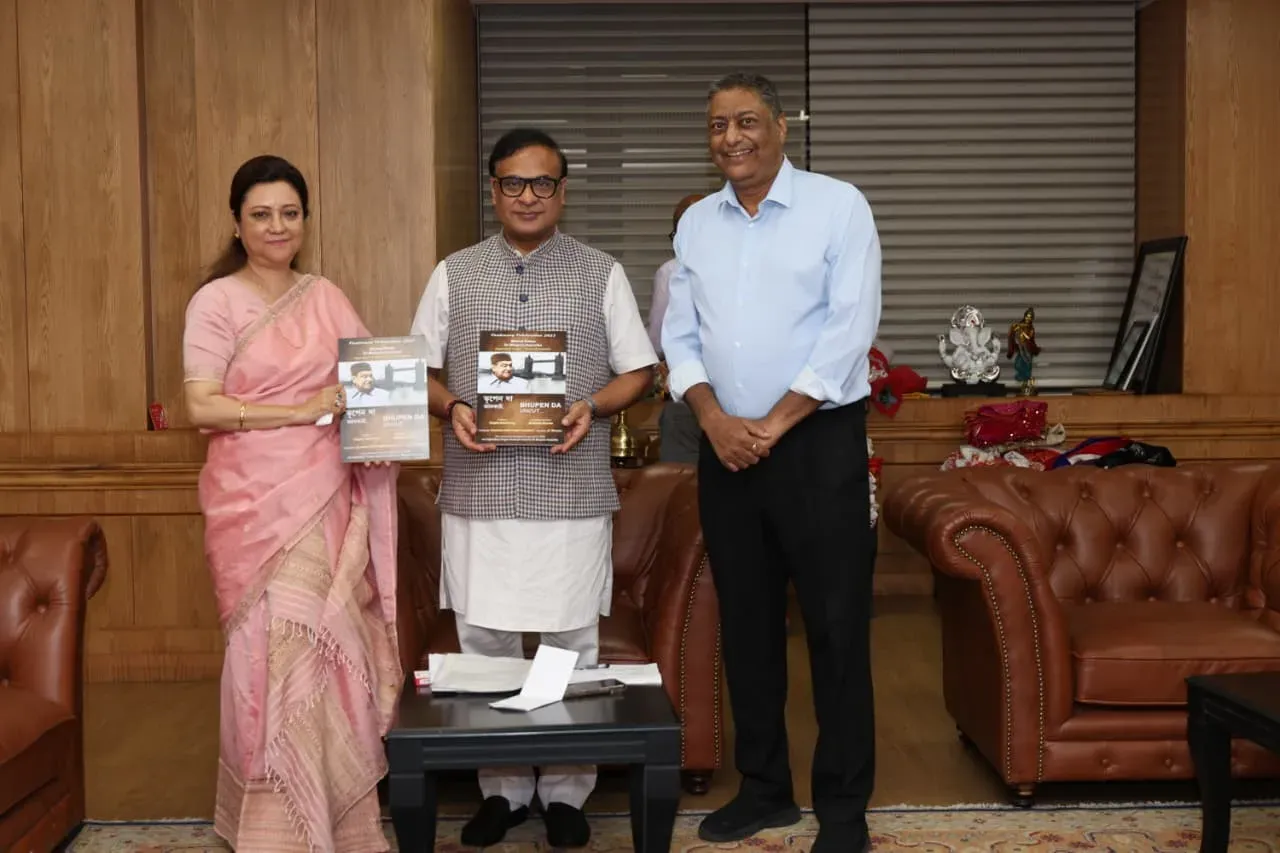 CM Himanta Biswa Sarma Meets Cultural Figures Bobbeeta Sharma, Chinmoy Sharma