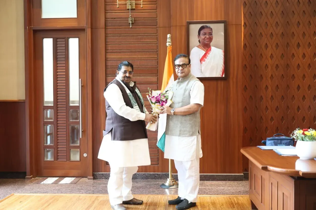 CM Himanta Biswa Sarma meets ex-Jharkhand minister Ravindra Ray