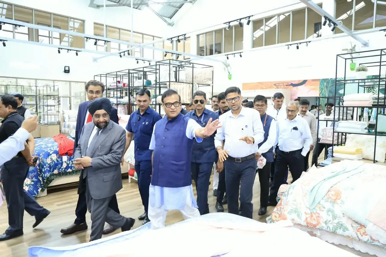 CM Himanta Eyes Welspun Investment for Assam After Kutch Visit