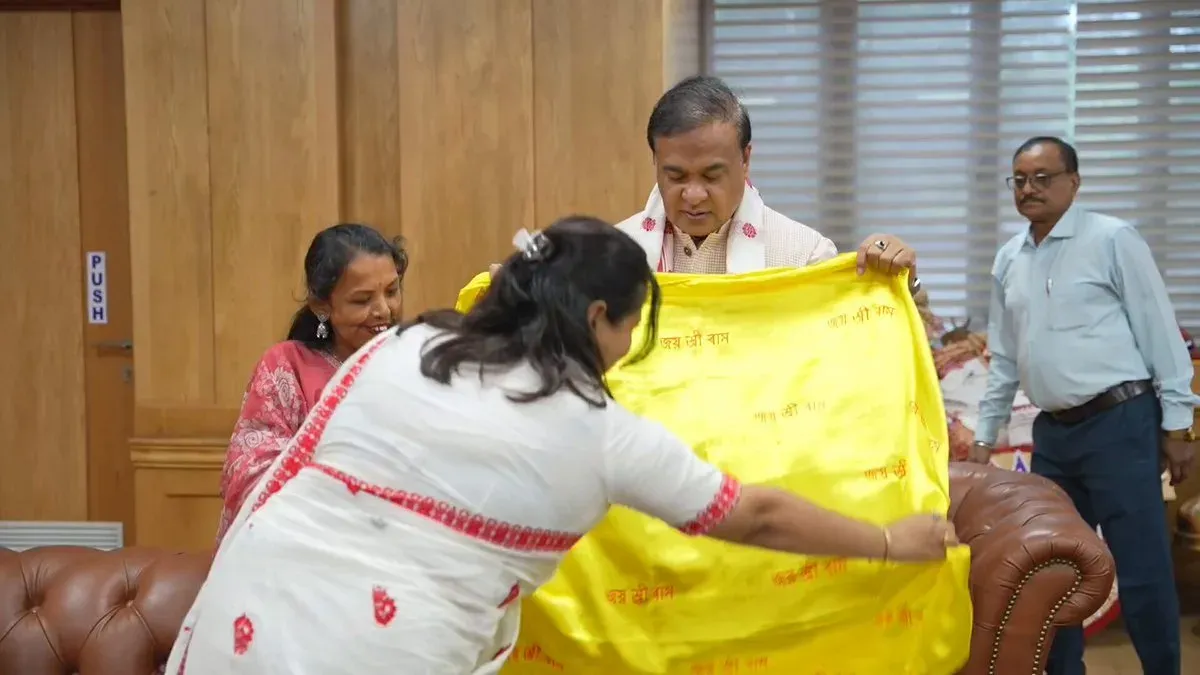 CM Himanta Holds Open Office Session for Public Grievances