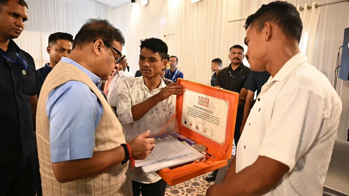 CM Himanta Holds Public Grievance Hearing in Dibrugarh