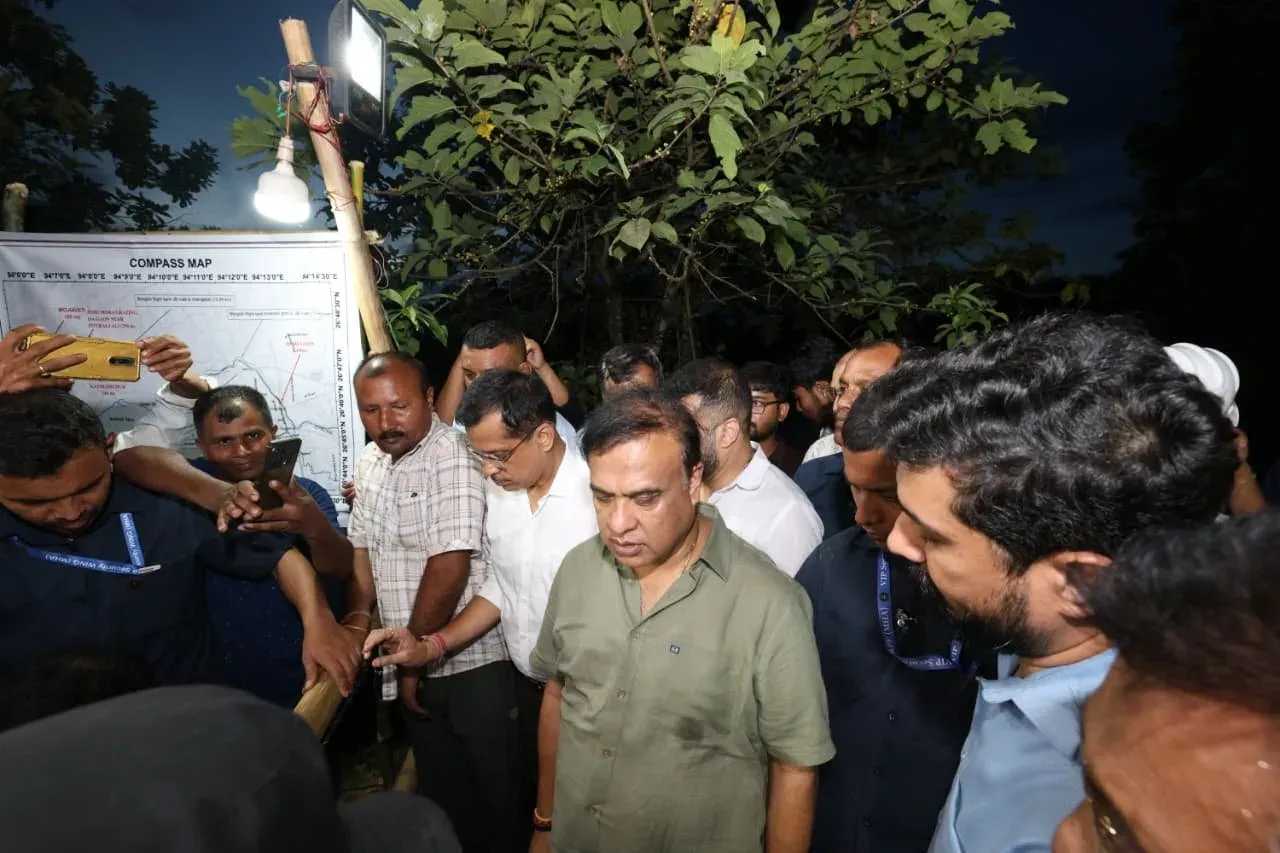 CM Himanta Inspects Bhogdoi Embankment Breach at Solmora