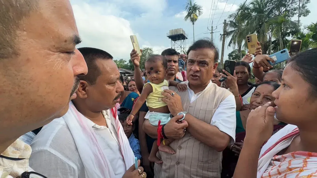 CM Himanta meets child with heart disease in Mahmora, pledges Relief Fund aid