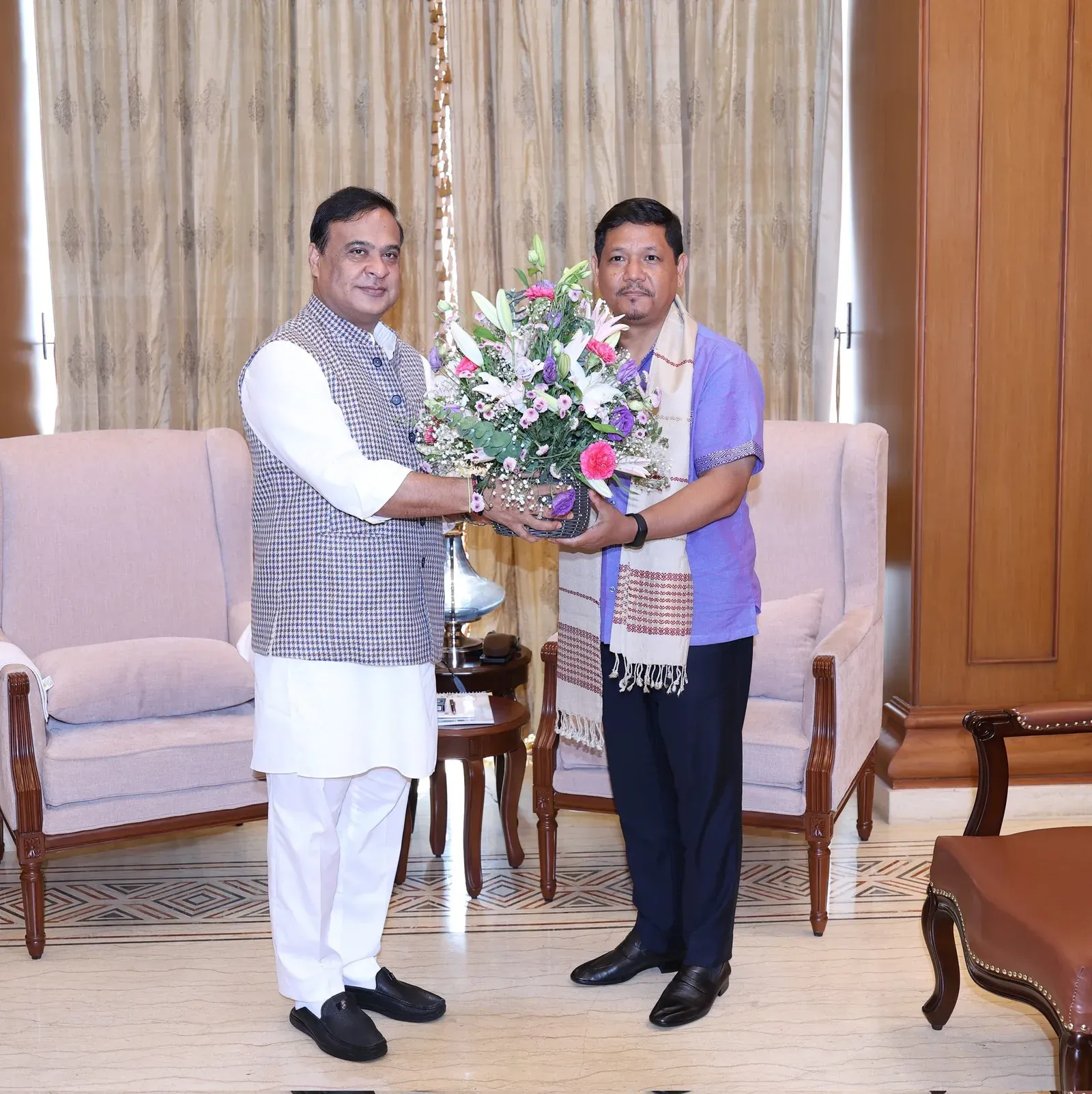 CM Himanta meets Meghalaya CM Sangma, vows to resolve border dispute