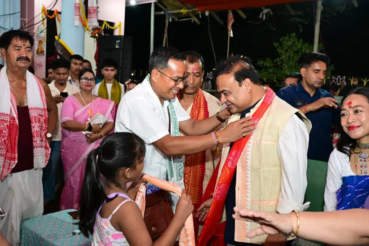 CM Himanta Offers Prayers at Manasa-Shitala Devi Temple