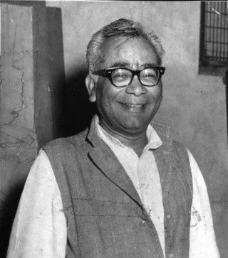 CM Himanta pays tribute to Dr Ram Manohar Lohia on death anniversary