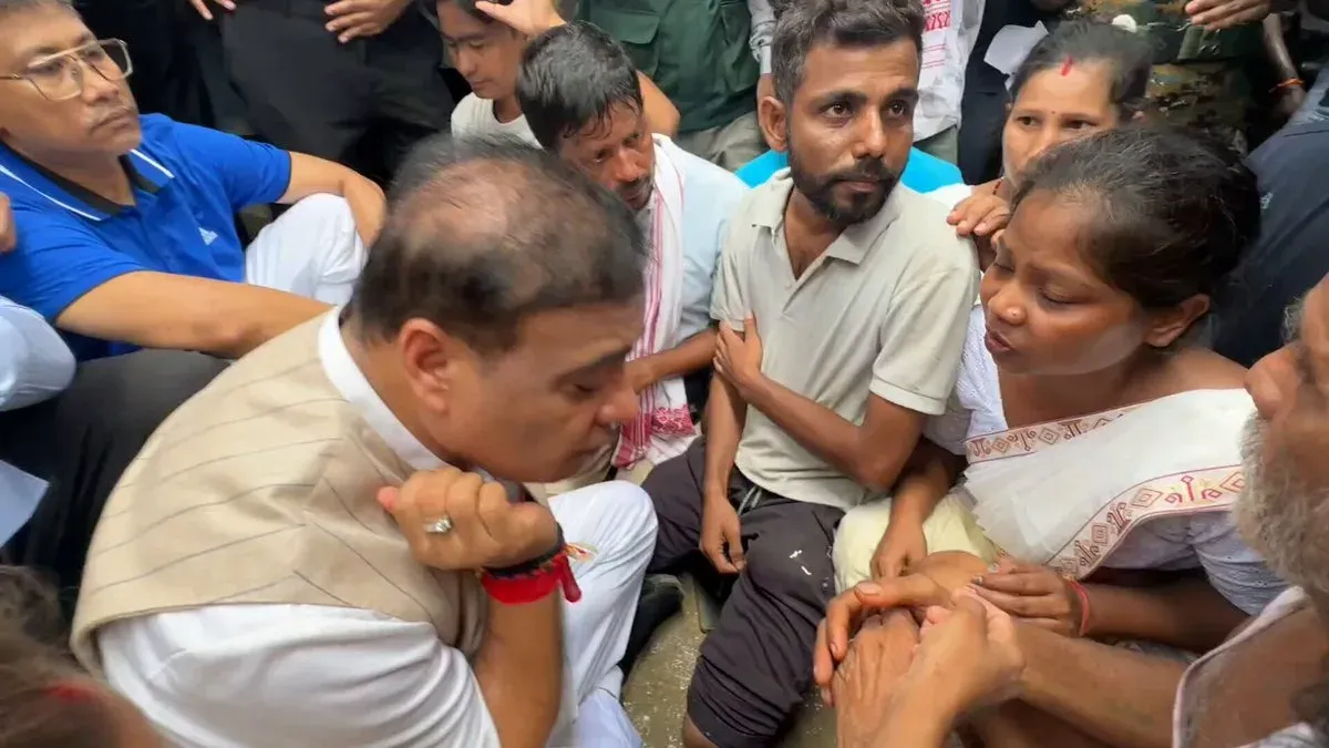 CM Himanta Releases ₹15,000 Relief to 75,000 Flood Families via DBT