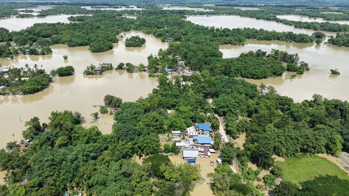 CM Himanta Reviews Assam Flood Situation, Pledges State Support