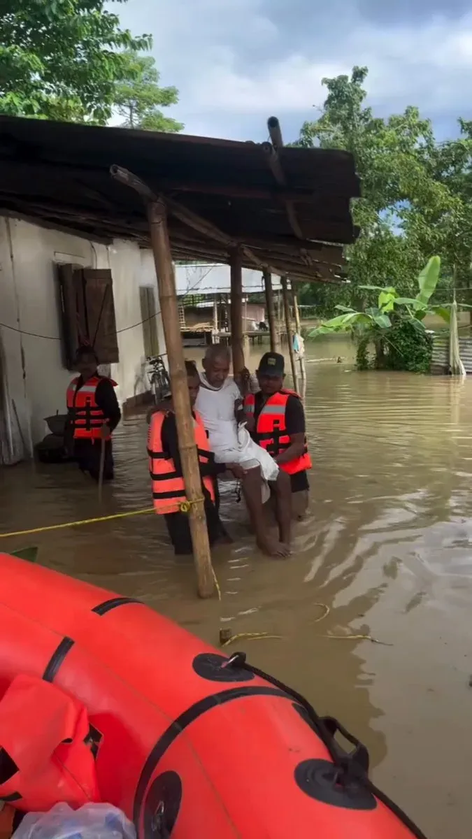 CM Himanta Reviews Assam Floods Relief as Teams Reach Remote Areas