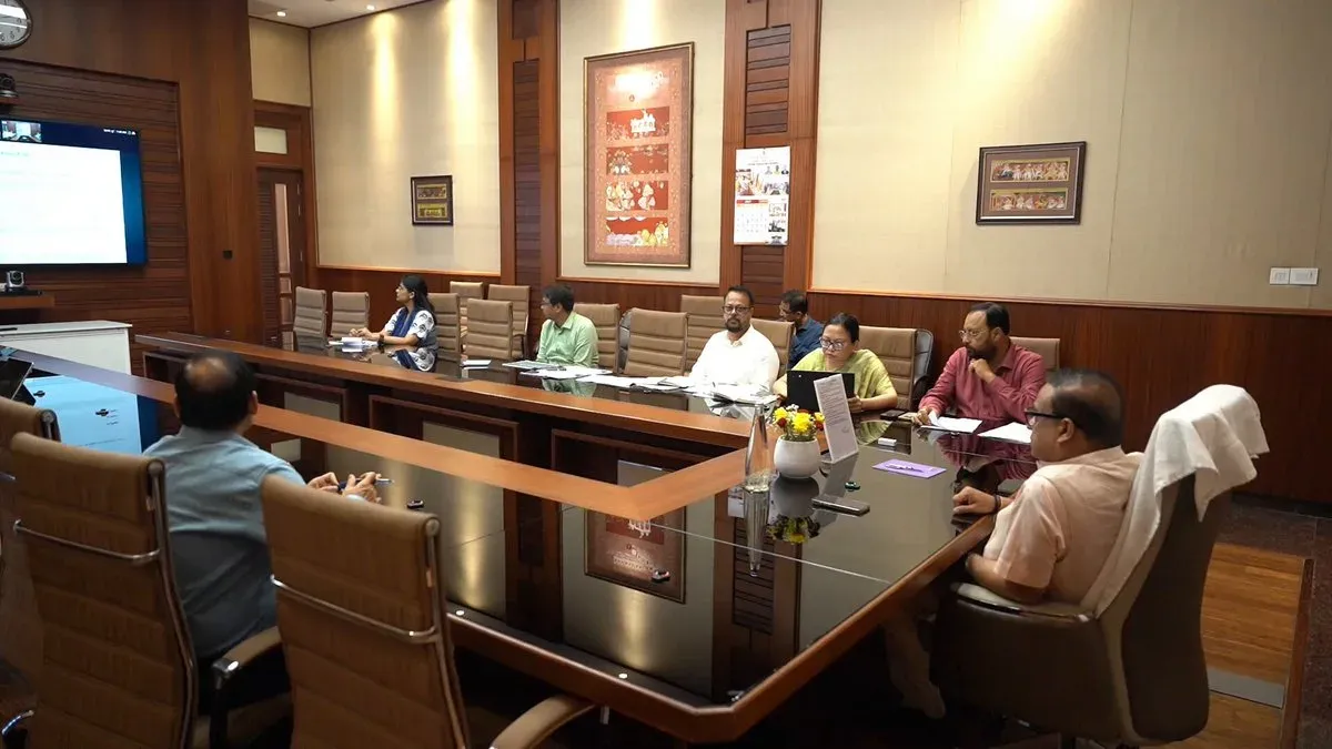CM Himanta Reviews Revenue Circle Realignment in Assam