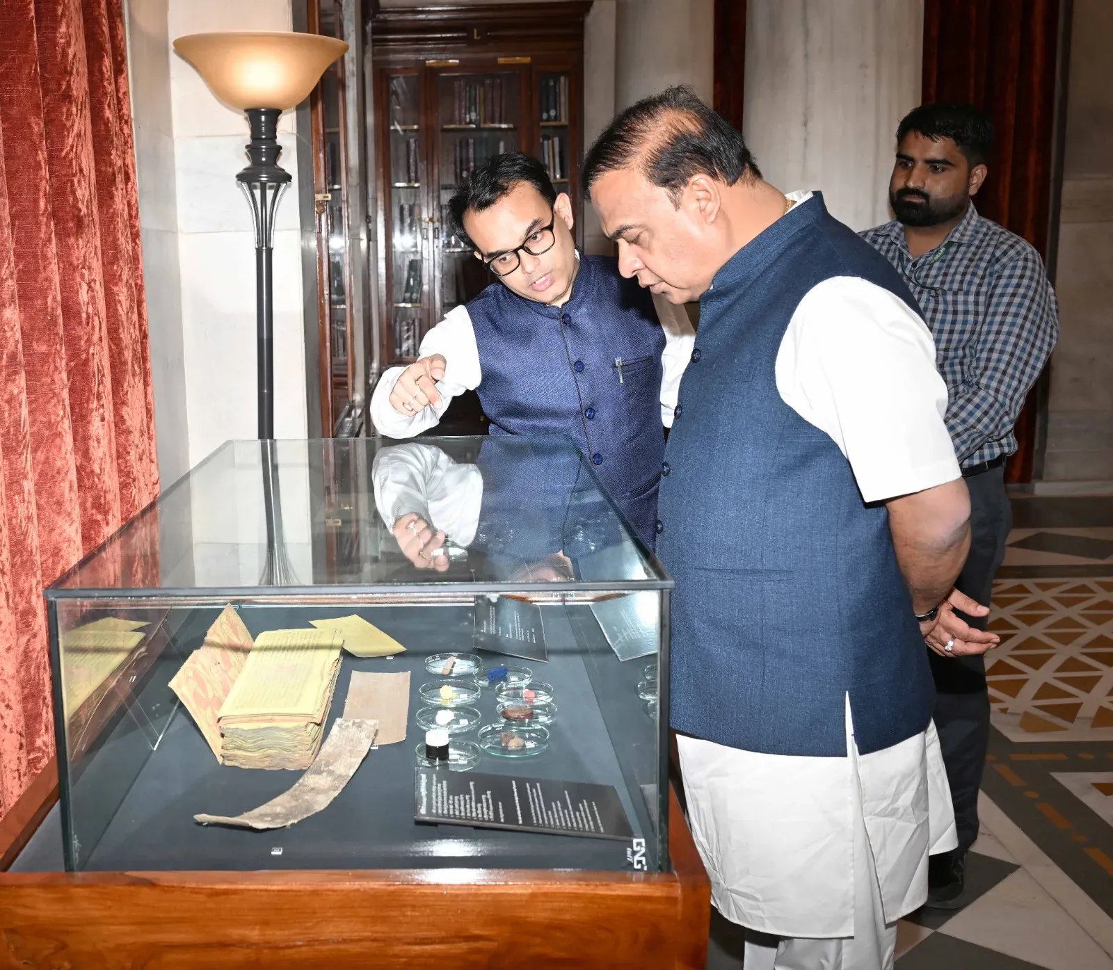 CM Himanta Sarma Tours Granth Kutir at Rashtrapati Bhavan
