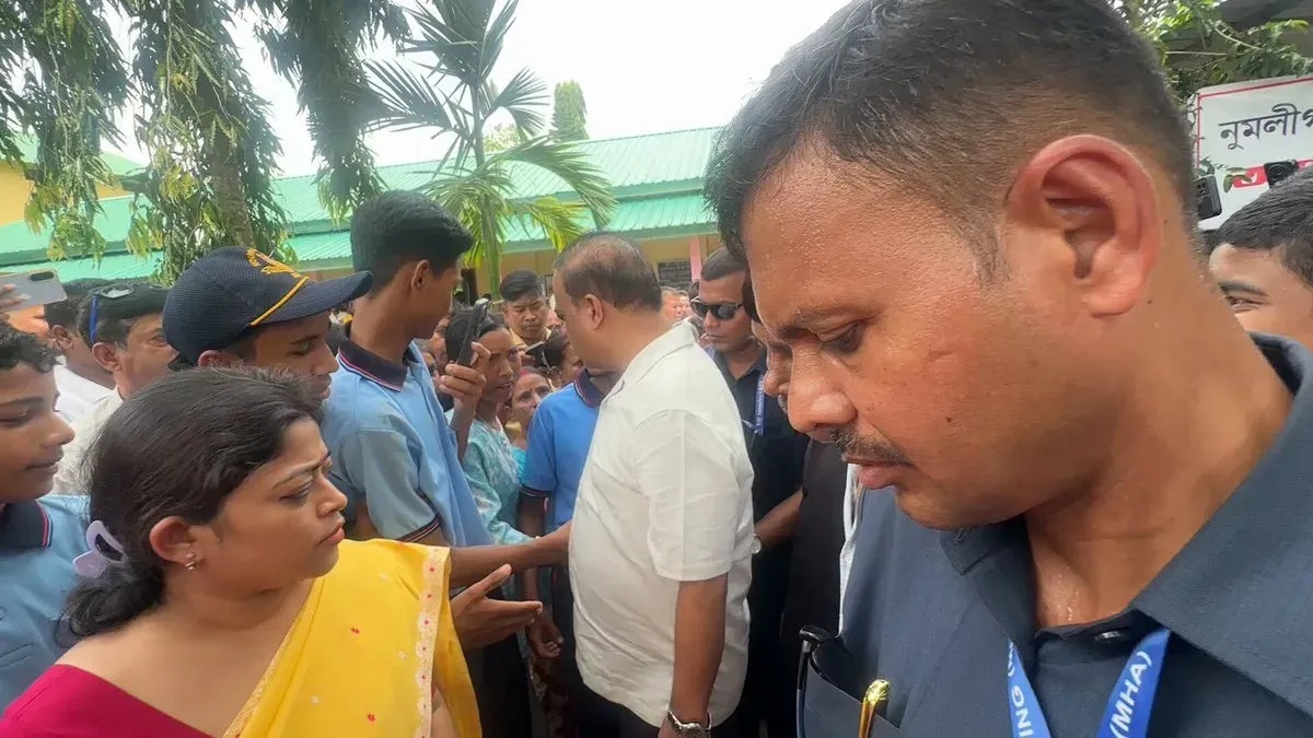 CM Himanta visits Numaligarh flood relief camp, assures families