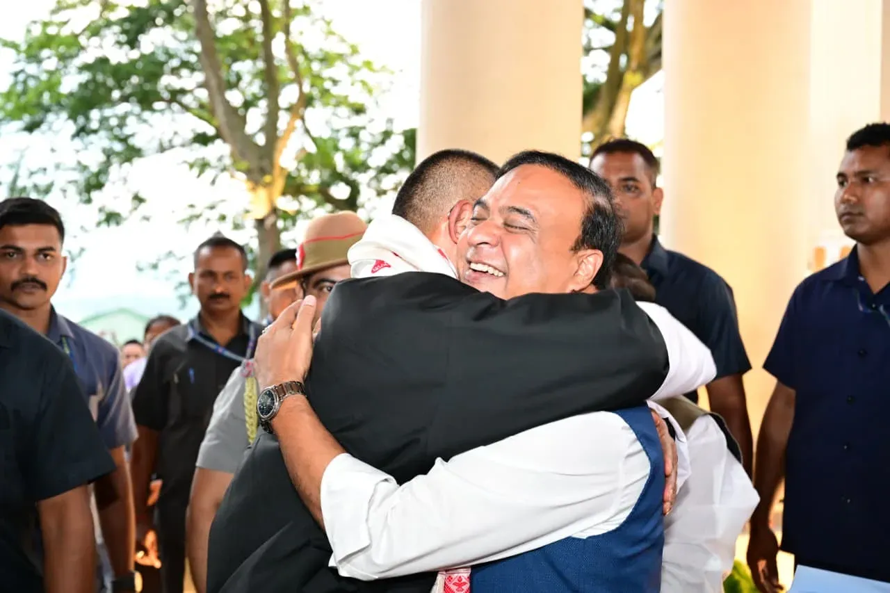 CM Himanta Welcomes Bhutan PM Tobgay to Guwahati